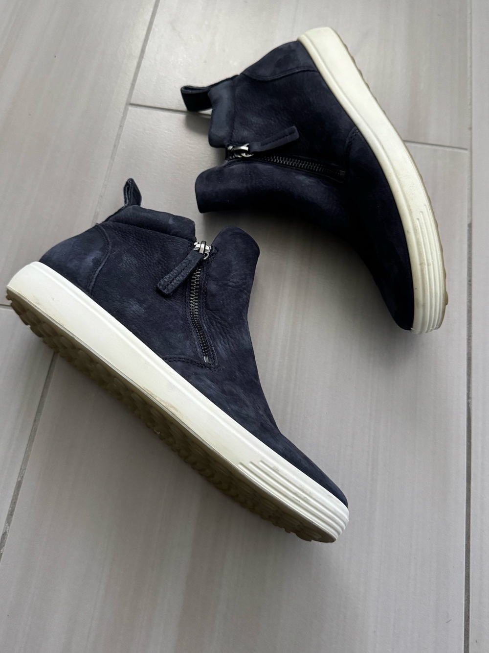 New ECCO Danish Design Soft 7 Zip High Top Sneaker Bootie Night Sky womens 39